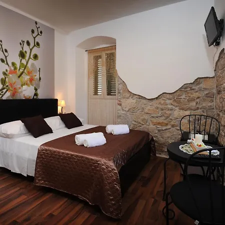& Lasta Apartment Split